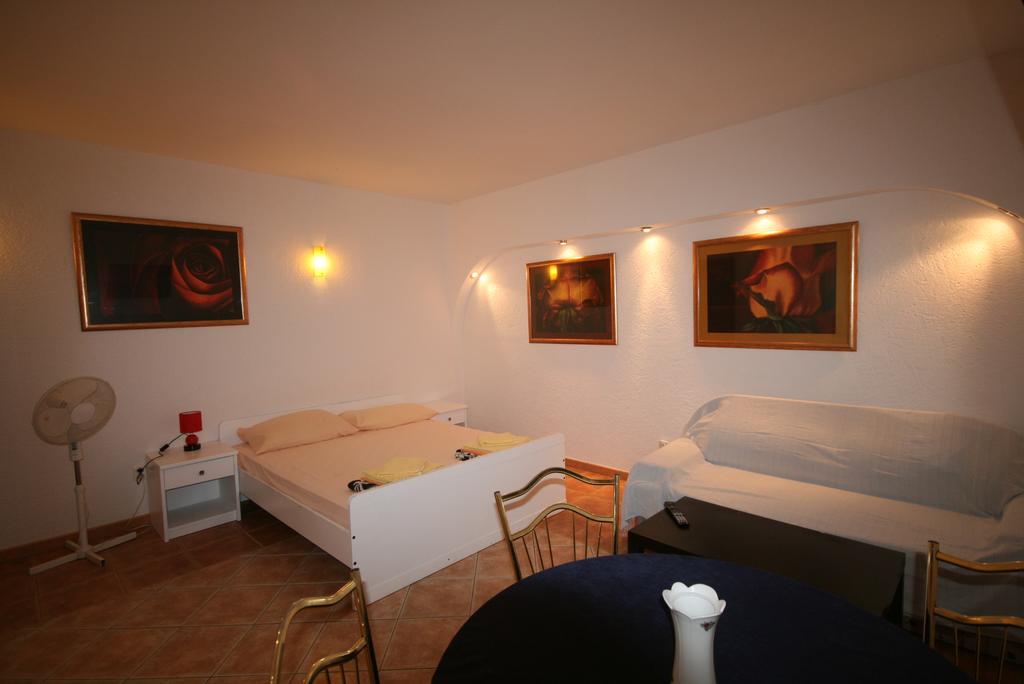 קריקווניצה Apartments Agape מראה חיצוני תמונה